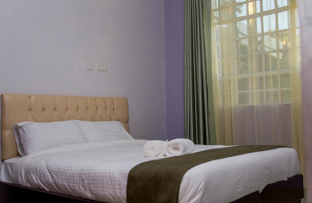Kuniville Guest House Ньєрі Екстер'єр фото