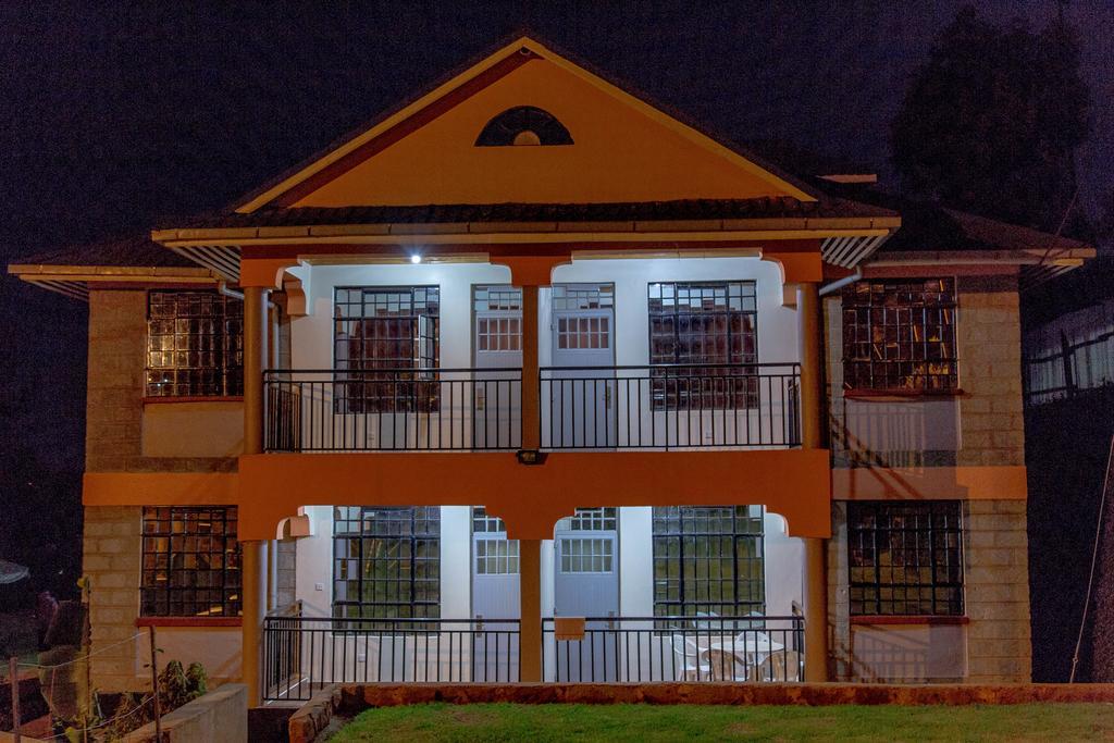 Kuniville Guest House Ньєрі Екстер'єр фото